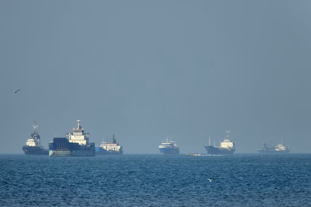 ap26124409783973.jpg