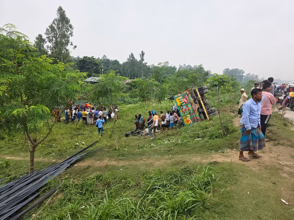aplatxeobangladesh.jpg