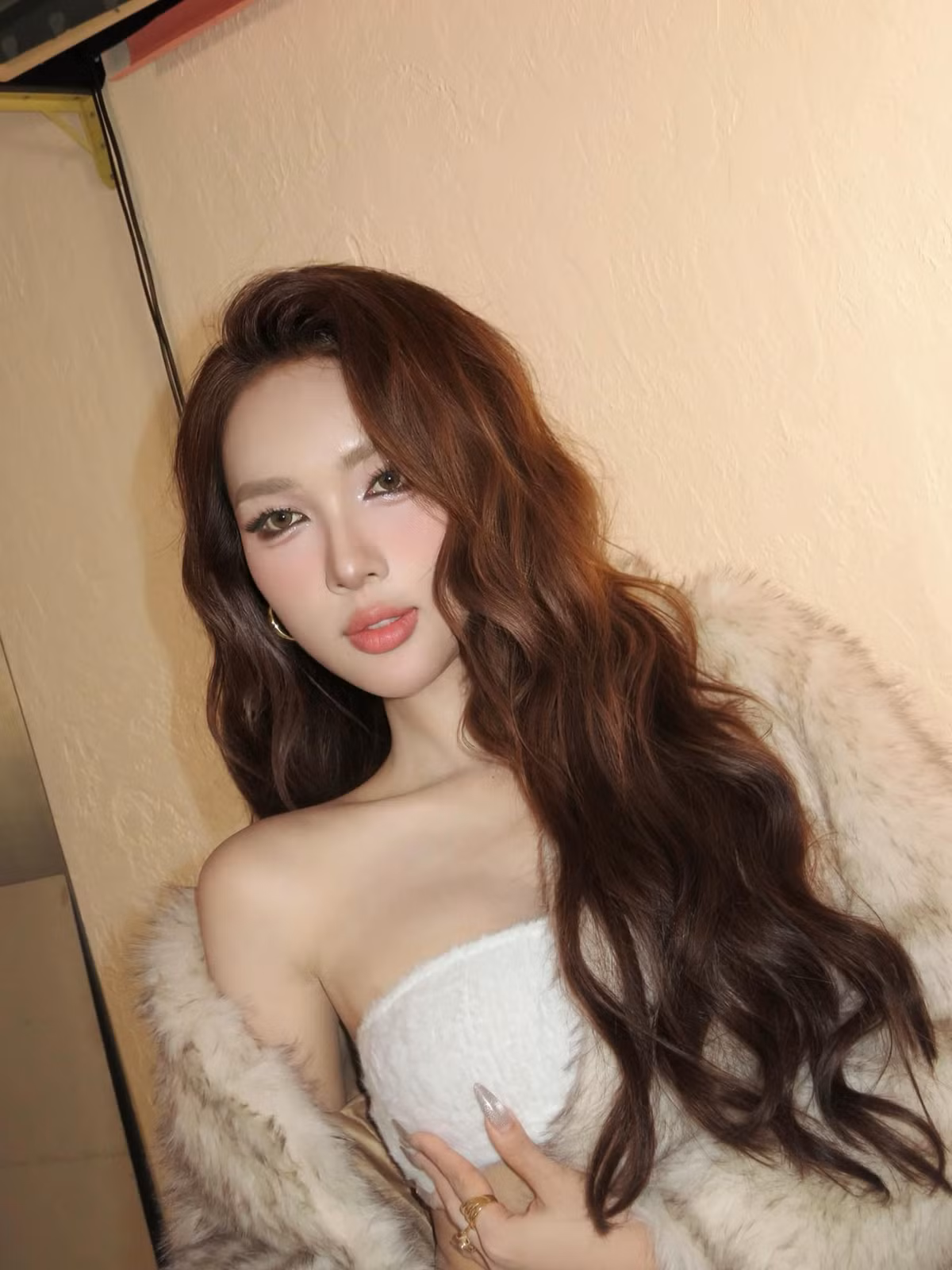 Sự nghiệp của Mym Tran bắt đầu được chú ý nhiều hơn khi cô tham gia các cuộc thi sắc đẹp dành cho người chuyển giới. Cô đã lọt vào Top 10 cuộc thi Miss International Queen Vietnam 2023 (Hoa hậu Chuyển giới Việt Nam) và để lại ấn tượng sâu sắc với khán giả bởi nhan sắc nổi bật cùng câu chuyện truyền cảm hứng.