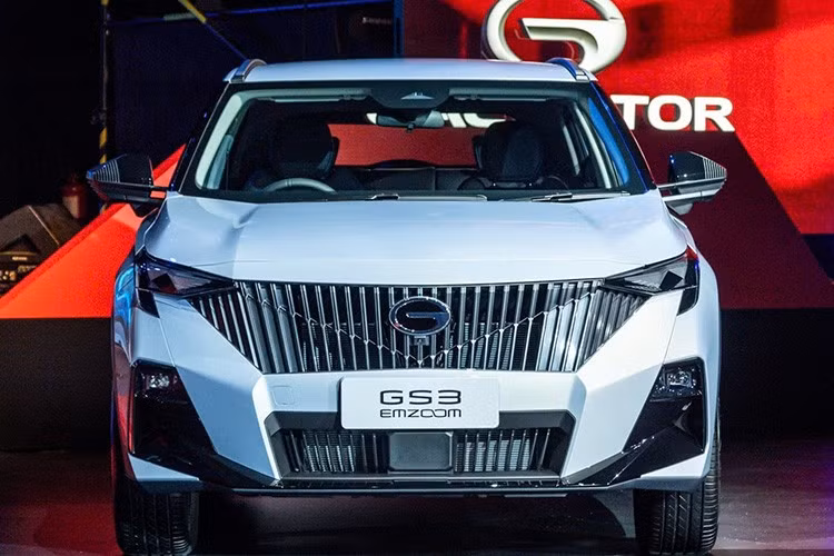 Hiện thương hiệu GAC đang phân phối các mẫu xe ở Việt Nam gồm M8, GS8 và M6 Pro. Trong đó, cả GAC M8 và M6 Pro đều là xe MPV. Riêng GS8 là SUV cỡ D. Sự xuất hiện của GS3 Emzoom sẽ giúp thương hiệu GAC dễ tiếp cận khách hàng Việt Nam hơn.