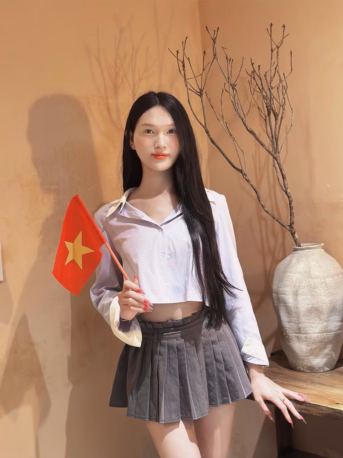 Hành trình thay đổi để được sống với chính mình theo Hoàng Như không hề dễ dàng. Trải qua nhiều do dự và đấu tranh, Như quyết định hiện thực hóa mong ước của bản thân.