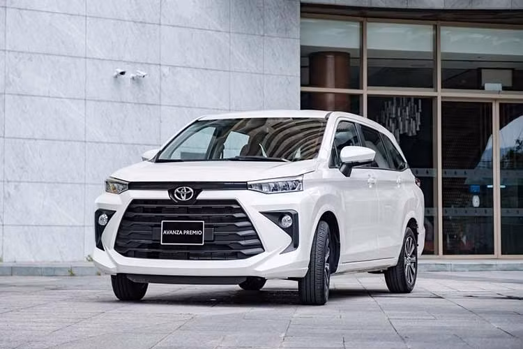4. Toyota Avanza Premio: 25 xe ﻿Mẫu xe đứng ở vị trí thứ 4 trong top 10 ôtô bán kém nhất Việt Nam trong tháng 9/2026 là Toyota Avanza Premio. Doanh số của mẫu xe này giảm nhẹ 3,8% xuống còn 25 chiếc. Doanh số cộng dồn từ tháng 1 đến tháng 9 năm nay của Toyota Avanza Premio cũng chỉ đạt 513 xe, khá khiêm tốn so với những đối thủ khác trong phân khúc MPV cỡ nhỏ tại Việt Nam.