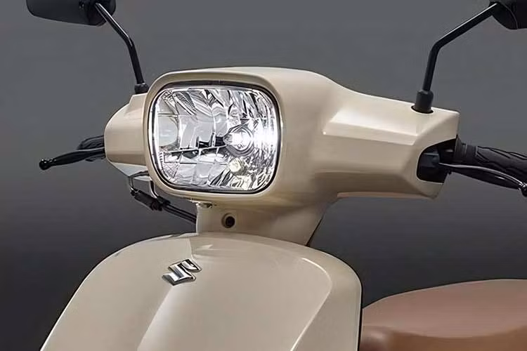 Mẫu xe tay ga mới này được xây dựng trên nền tảng kỹ thuật có liên quan đến dòng Suzuki Swish trước đây, nhưng hãng xe Nhật Bản đã tái định hình hoàn toàn phong cách của sản phẩm.