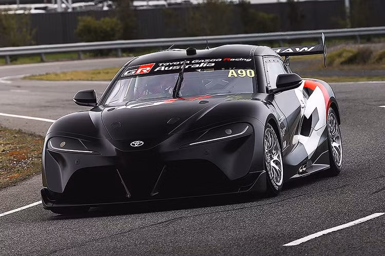 Mẫu xe đua này sẽ được 2 đội Walkinshaw Andretti United và Brad Jones Racing sử dụng trong Supercars Championship tại Australia. Chiếc xe đang trong giai đoạn thử nghiệm bằng hầm gió, máy dyno AVL và trên các trường đua.
