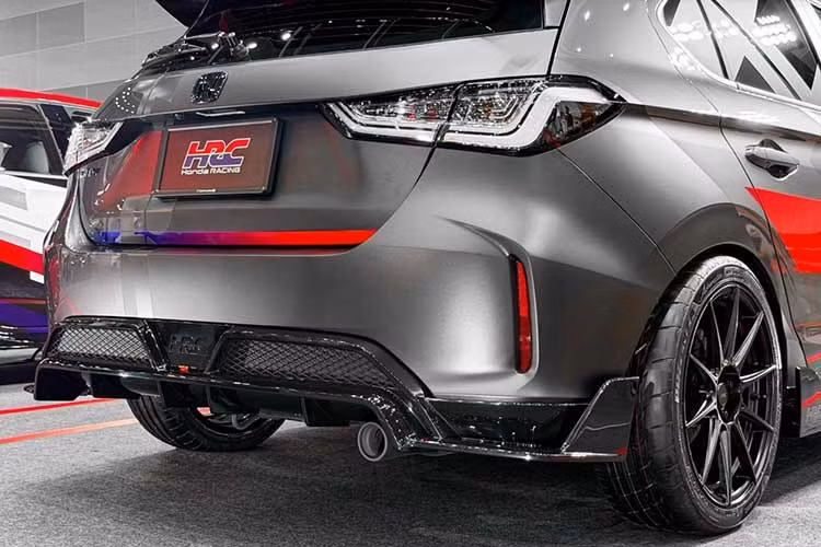 Sự xuất hiện của mẫu xe Honda City Hatchback HRC Concept này sẽ đánh dấu bước chuyển mình quan trọng trong chiến lược phụ kiện chính hãng của Honda.