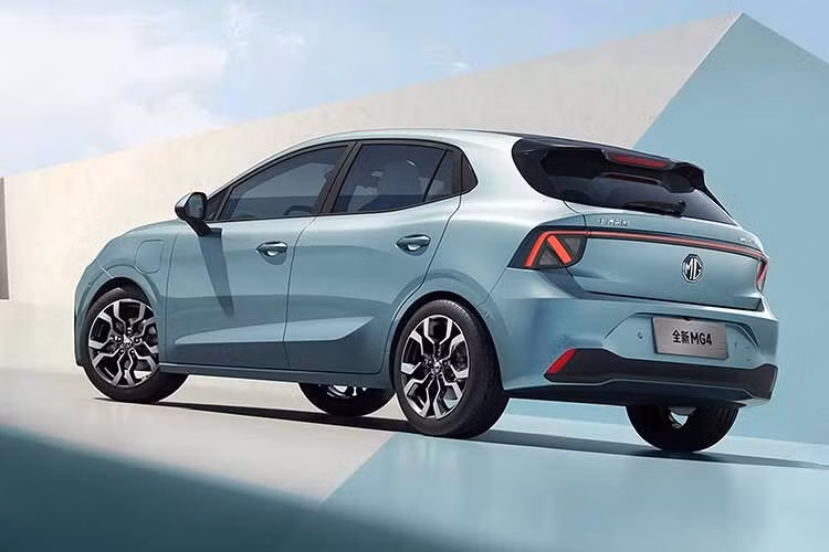 Phiên bản cao cấp nhất và hướng đến hiệu năng cao nhất được gọi là XPOWER. Như tên gọi đã gợi ý, XPOWER nâng tầm hiệu năng với hệ thống động cơ điện 320 kW. Nói theo hệ đo lường Anh, điều đó có nghĩa là công suất đạt 429 mã lực.