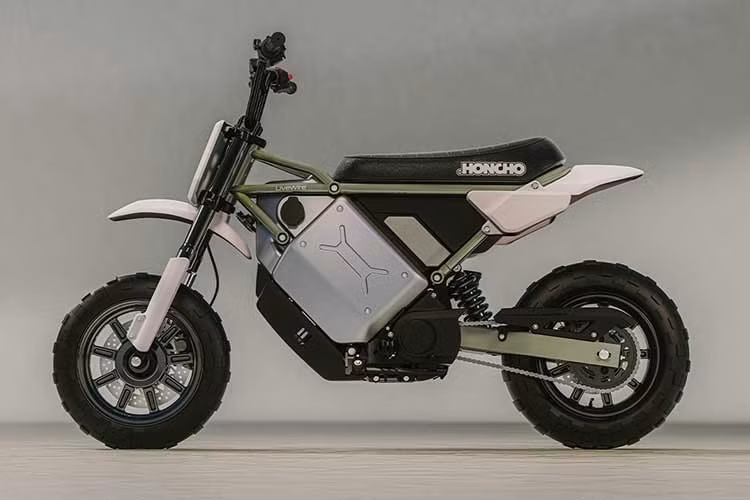 Kymco là một trong những nhà sản xuất xe tay ga lớn trên thế giới, đồng thời là đơn vị nổi tiếng với công nghệ pin hoán đổi Ionex, đang được quan tâm nhất hiện nay. Mới đây LiveWire đã cho ra mắt bộ đôi xe máy điện S4 Honcho Trail và S4 Honcho Street mới.