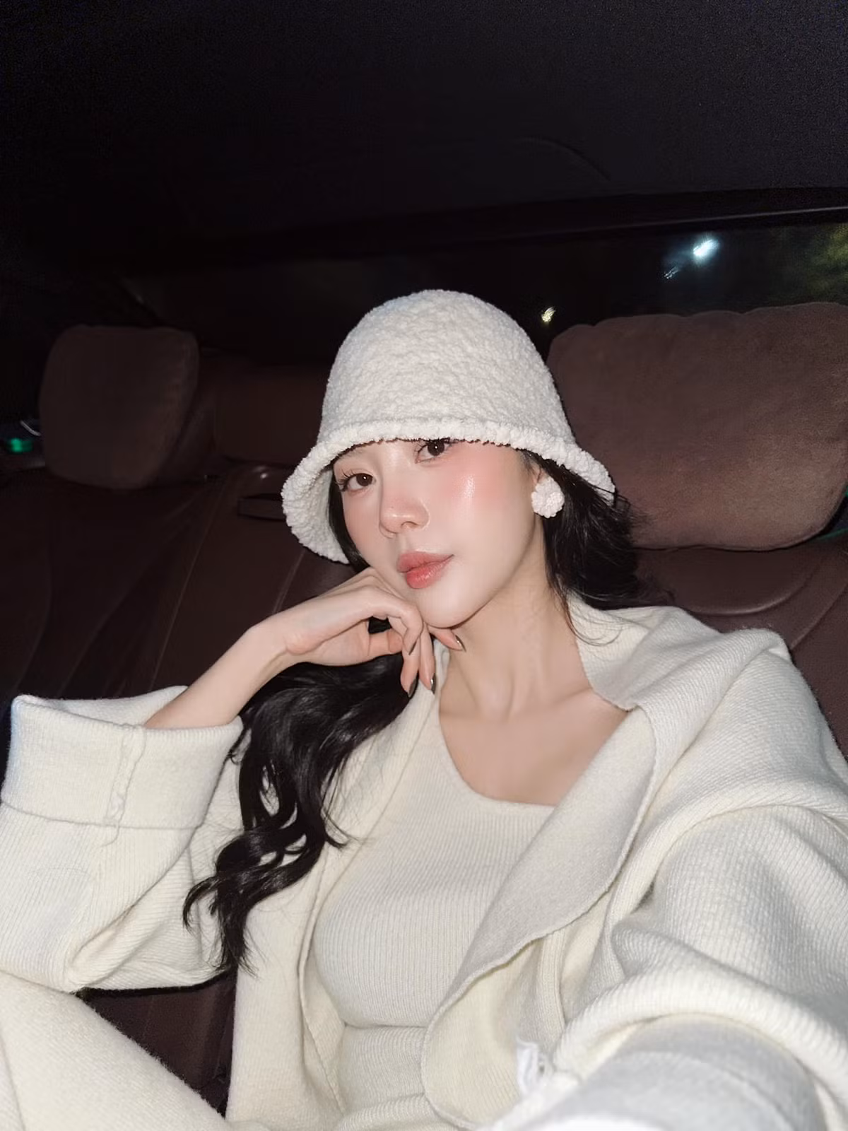 Không thể phủ nhận, nhan sắc Vũ Ngọc Châm xứng đáng 10 điểm khi vẫn rạng rỡ, tươi tắn trong thời gian mang thai và cả khi đã sinh con.