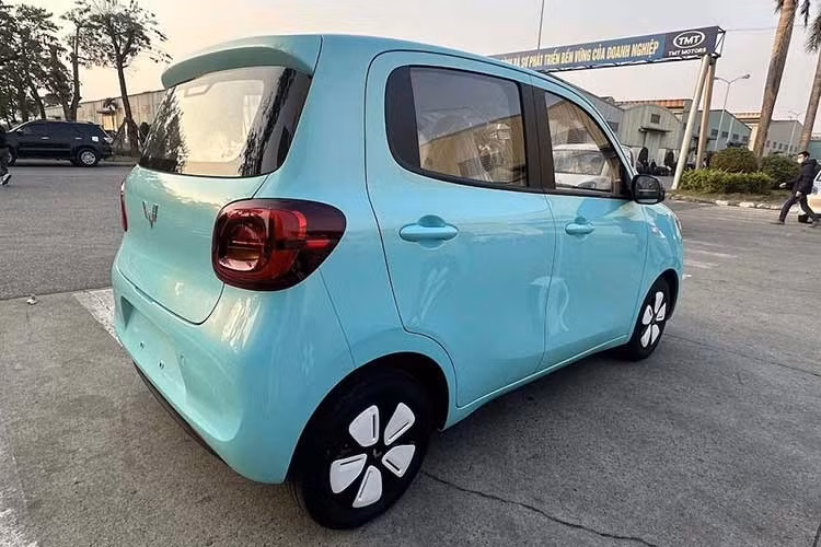 Mặc dù tới tháng 6/2026 mới dự kiến được ra mắt, nhưng hiện tại các tư vấn viên bán hàng của Wuling đã mời chào khách cọc xe với đầy đủ thông tin. Theo đó, số tiền đặt cọc là 20 triệu đồng/xe, với 2 giai đoạn có thể hoàn huỷ (từ 1/4 tới 17/4/2026) và không thể hoàn huỷ (18/4 - 15/5/2026).