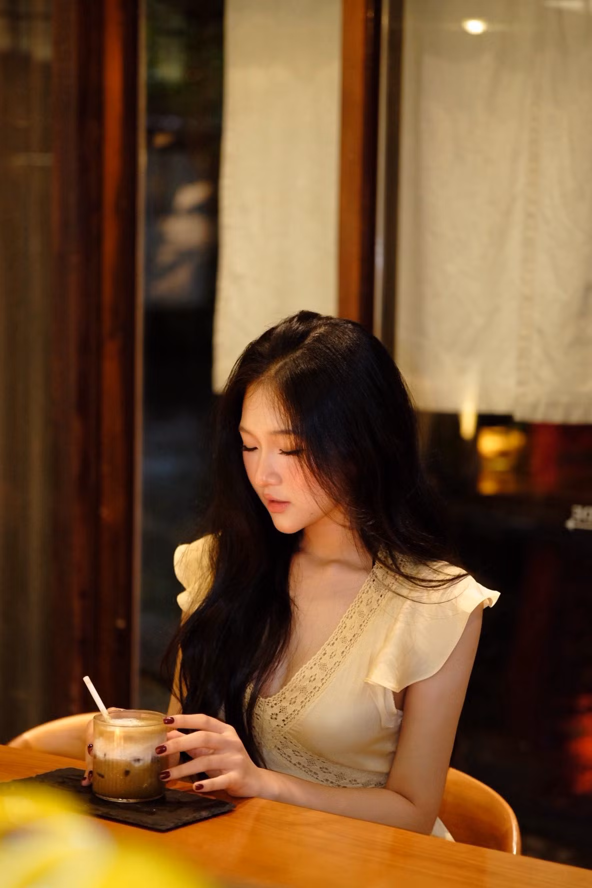 Hiện tại, Trần Trung Kiên vẫn chưa lên tiếng xác nhận hay phủ nhận mối quan hệ, nhưng với việc ảnh đã đăng rồi lại xoá, cộng thêm khoảnh khắc hẹn hò bị "tóm sống", netizen cho rằng đây có lẽ chỉ còn là vấn đề thời gian trước khi cặp đôi công khai.
