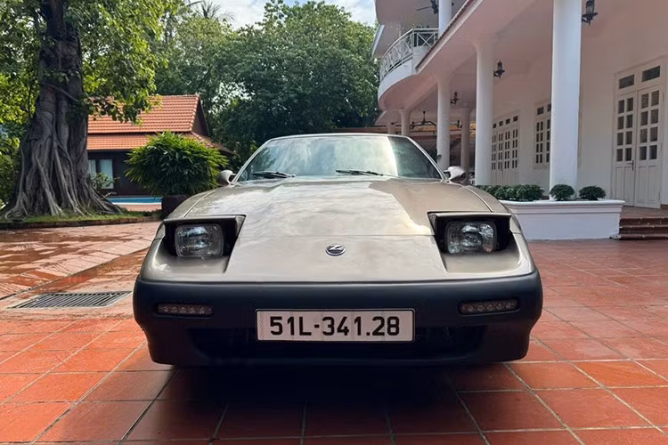 Nissan 300ZX là một chiếc xe thể thao được sản xuất qua hai thế hệ khác nhau. Cũng như tất cả các phiên bản Z khác, 300ZX được bán tại thị trường nội địa Nhật Bản dưới tên Fairlady Z. Mẫu xe này được bán tại Nhật Bản từ năm 1983 đến năm 2000 và tại Hoa Kỳ từ năm 1984 đến năm 1996.