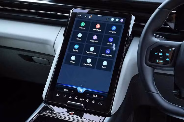 Ford vốn nổi tiếng với triết lý tạo ra những mẫu xe có cảm giác lái tốt, kể cả ở các dòng SUV như Ford Puma. Vì vậy, Fiesta mới nhiều khả năng vẫn sẽ được tinh chỉnh để giữ chất thể thao vốn là điểm mạnh của dòng xe này.