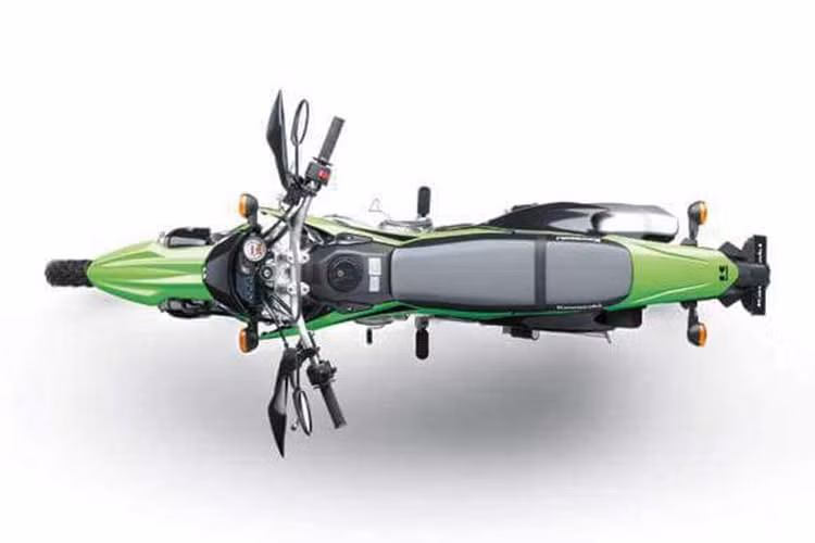 Tại thị trường Indonesia, Kawasaki KLX150XPL có giá 44,8 triệu Rupiah (tương đương 65,5 triệu đồng). Mẫu xe này được xem là phù hợp với những nhóm khách hành có chiều cao khiêm tốn và thể hình nhỏ nhưng đam phê phượt nhẹ.