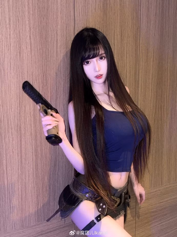 Trong bối cảnh làng streamer và coser cạnh tranh ngày càng khốc liệt, việc sở hữu một tác phẩm có thể định danh bản thân là điều không dễ. Và với Futuaner, chỉ cần cosplay một lần, nhưng hiệu ứng kéo dài suốt nhiều năm, đủ để khẳng định sức hút bền bỉ của một trong những nữ streamer gợi cảm hàng đầu Trung Quốc hiện nay.