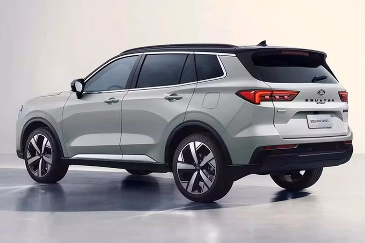 Được biết, Ford Territory có tới 4 phiên bản bao gồm Trend, Titanium, Sport và Titanium X. Các phiên bản này đều sử dụng động cơ EcoBoost 1.5L.