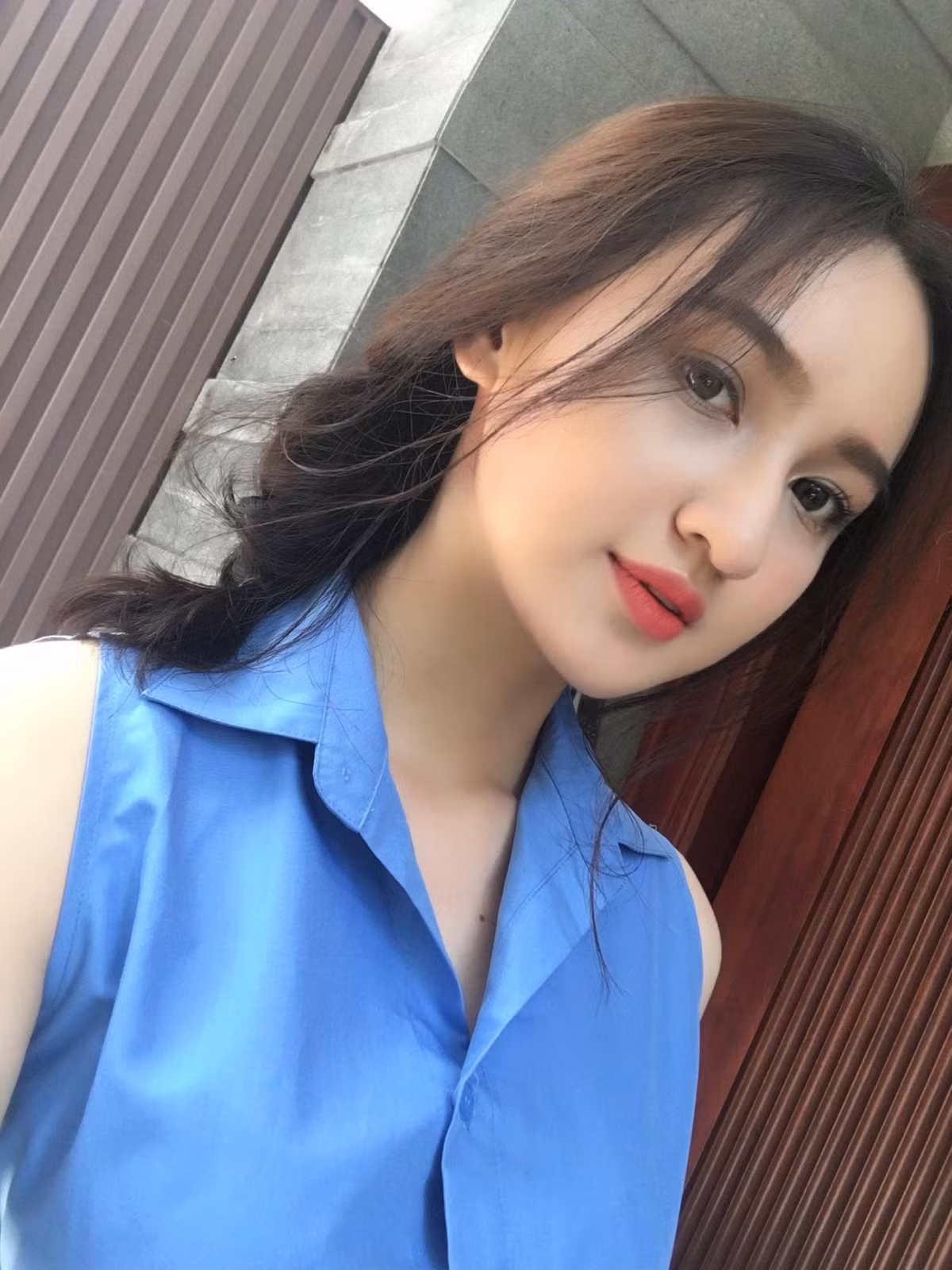 Tưởng chừng sau sinh, nhan sắc của Mai Tây sẽ ít nhiều bị ảnh hưởng, nhưng trái lại, cô nàng lại càng trở nên mặn mà và xinh đẹp hơn.
