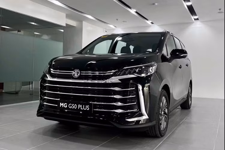 Trong nhóm xe Trung Quốc, MG G50 áp dụng chương trình tặng bảo hiểm vật chất trị giá 10 - 30 triệu đồng, tùy phiên bản. Giá bán của mẫu MPV này hiện dao động từ 599 - 749 triệu đồng.