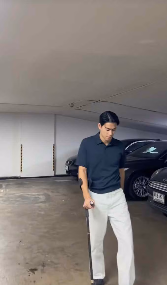 Nhiều người bày tỏ, nam doanh nhân Thái Lan sở hữu visual “nhìn lâu mới cuốn”. Bởi khi “lên đồ”, Indy Sanko được nhận xét khác hoàn toàn so với ảnh đời thường.