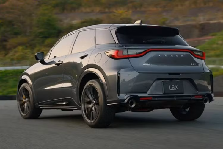 Mức giá bán của bản đặc biệt này là con số không nhỏ với một mẫu SUV đô thị có chiều dài chỉ 4.190 mm, nhưng được xem là hợp lý với những gì Lexus mang lại: cá tính, độc quyền và hiệu suất ấn tượng.