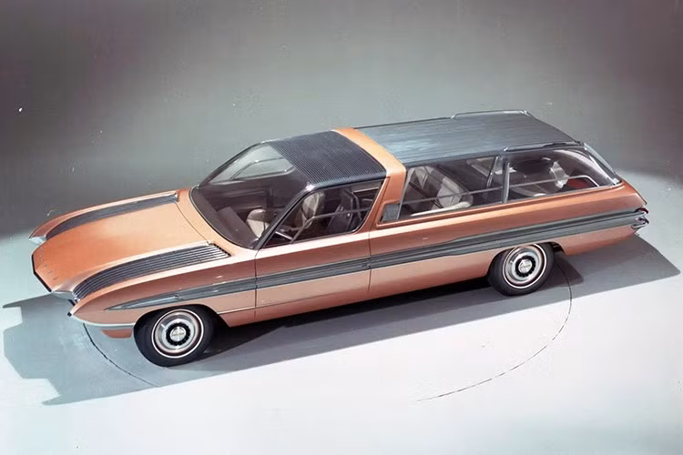 Thay vào đó, đây là nền tảng để Ford thử nghiệm những công nghệ và triết lý thiết kế mới có thể được ứng dụng trên các sản phẩm sau này. Nhìn lại sau hơn 60 năm, Aurora cho thấy nhiều sáng kiến từng được xem là viễn tưởng cuối cùng đã trở thành hiện thực, trong khi một số khác vẫn tiếp tục truyền cảm hứng cho sự phát triển của ngành công nghiệp ôtô thế giới.