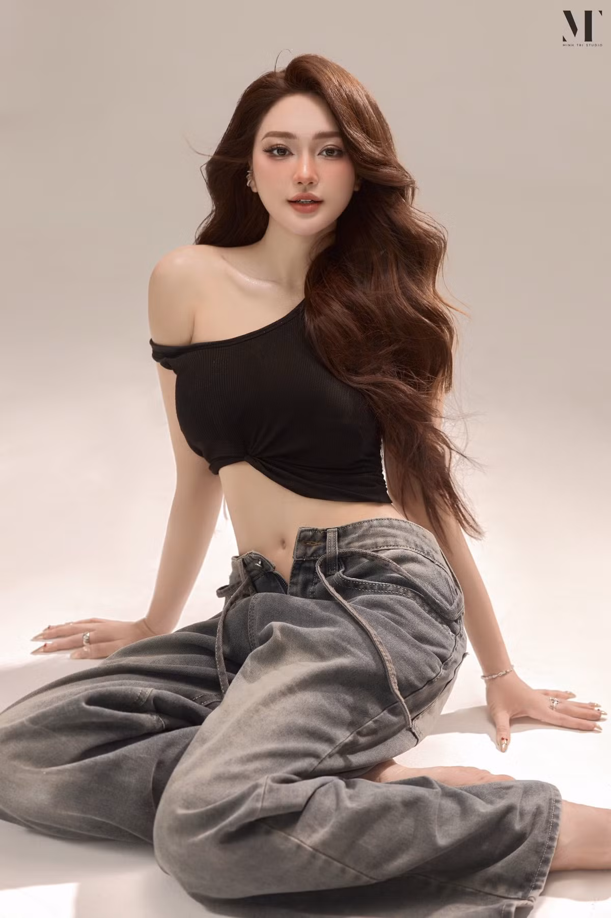 Hiện tại, Ngọc Nữ dường như đang tận hưởng cuộc sống độc thân vui vẻ, sang chảnh và thường xuyên đi du lịch, khám phá những vùng đất mới. Chuyến đi đến Bali lần này một lần nữa cho thấy cô vẫn là một trong những hot girl sở hữu nhan sắc và sức hút hàng đầu trong lòng người hâm mộ Việt Nam. Ảnh sử dụng trong bài: FBNV