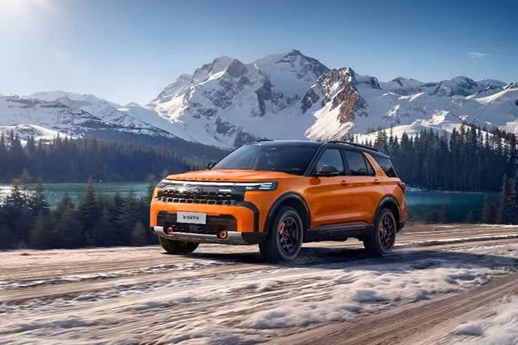 Ford chưa xác nhận liệu thiết kế mới của Explorer tại Trung Quốc có được áp dụng cho các thị trường khác hay không. Theo một số dự đoán, nếu được đưa ra toàn cầu, mẫu xe có thể xuất hiện sớm nhất vào năm 2027. Tuy nhiên, cũng không loại trừ khả năng Ford sẽ giữ diện mạo này riêng cho thị trường Trung Quốc trước khi phát triển một thế hệ Explorer hoàn toàn mới.