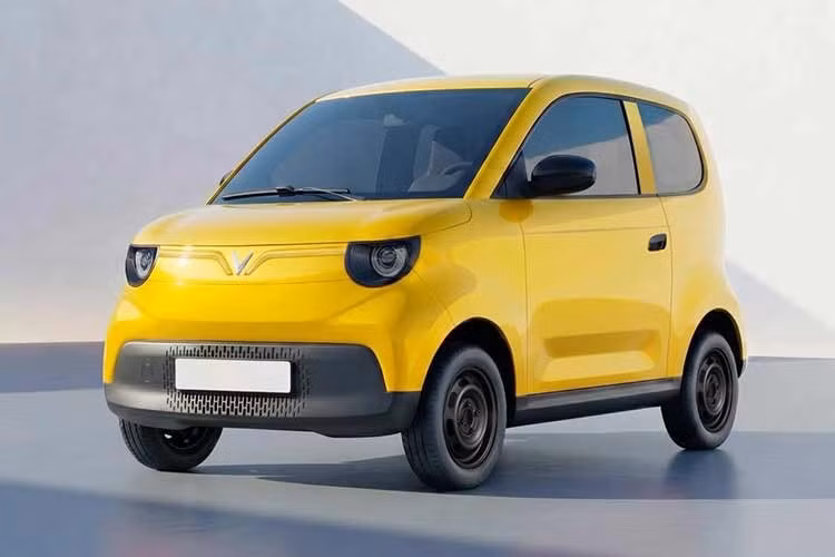 Khi mua VinFast VF2, khách hàng Việt có thể lựa chọn các màu sắc như trắng, đỏ, vàng, xanh ngọc, xanh lá và hồng. Với kích thước nhỏ gọn và phạm vi hoạt động phù hợp với việc đi lại hàng ngày trong đô thị cùng giá bán chưa đến 200 triệu đồng, VF2 hứa hẹn sẽ trở thành mẫu xe điện quốc dân tiếp theo tại Việt Nam.