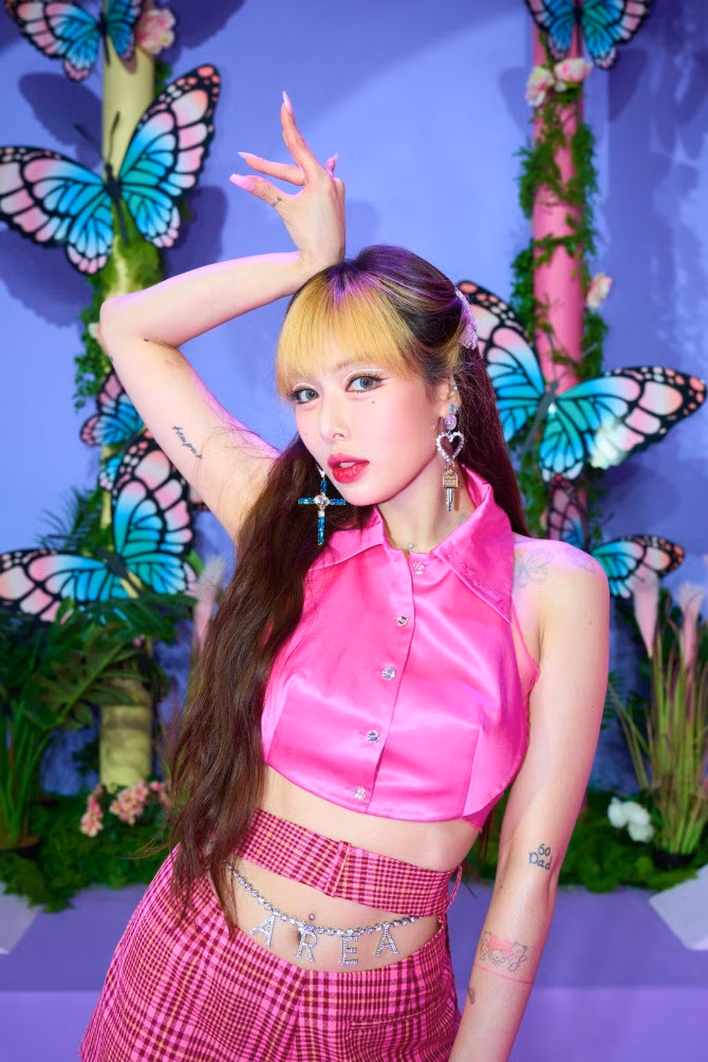 Phía đại diện khẳng định thân hình thay đổi là do HyunA tăng cân, không hề liên quan đến chuyện bầu bí.
