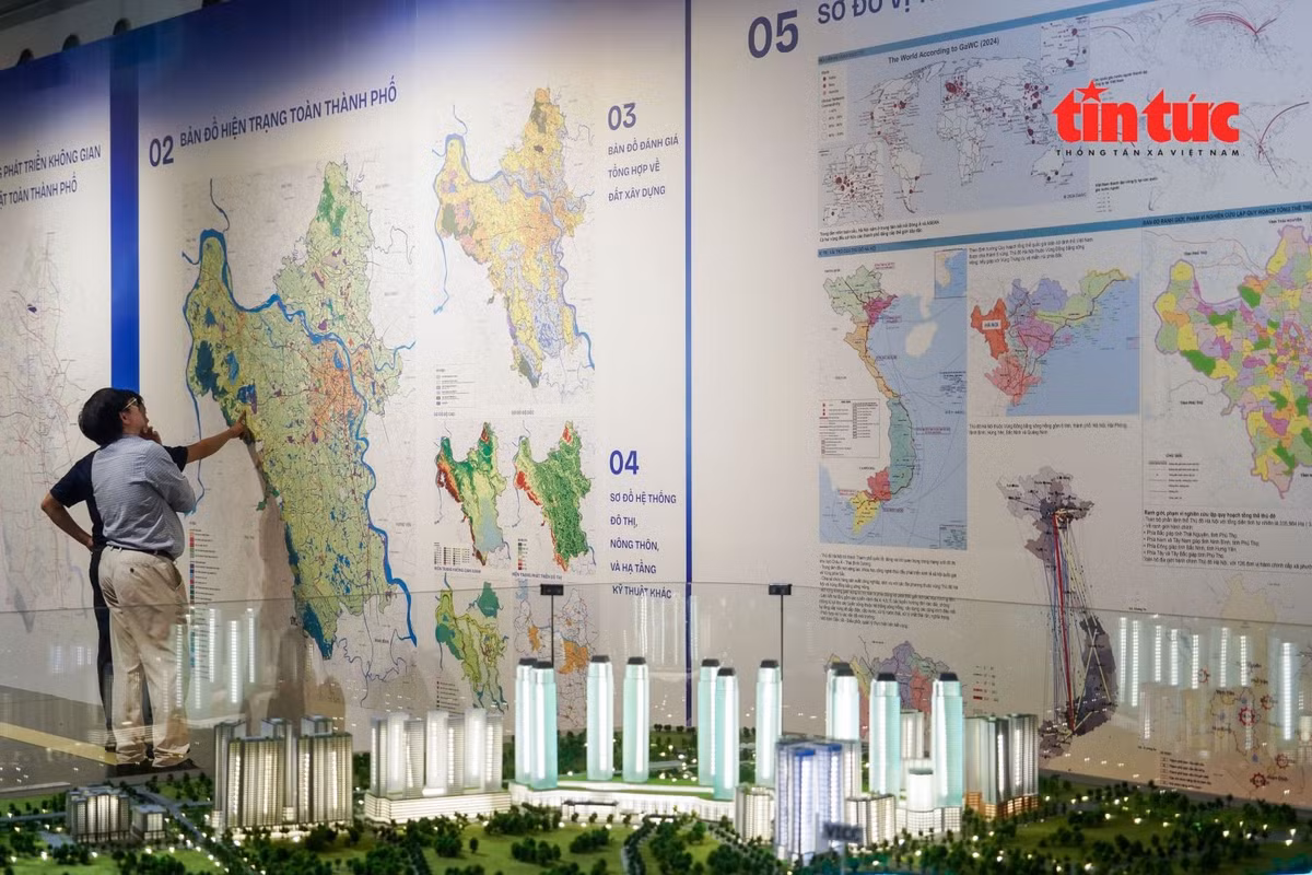 Triển lãm là dịp để Hà Nội nhìn lại những thành tựu phát triển kinh tế - xã hội nổi bật đã đạt được.