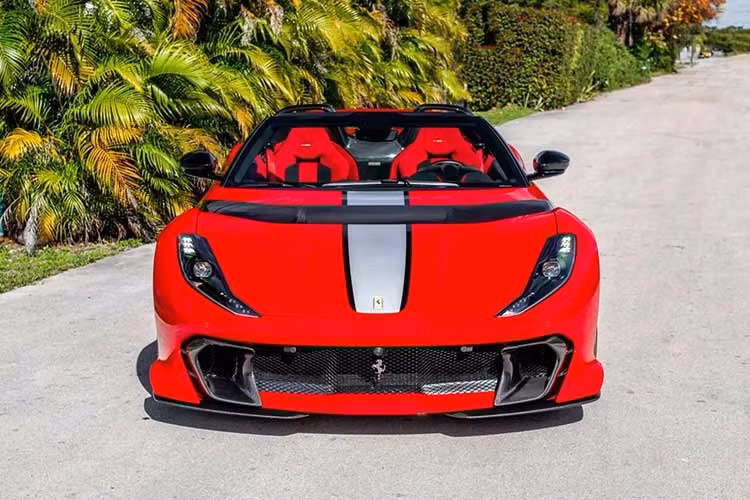 Giá trị của chiếc Ferrari này gần như tăng gấp 4 lần chỉ trong ba năm và tiềm năng giá trị của chiếc siêu xe Ferrari 812 Competizione A theo nhiều chuyên gia thì nó sẽ còn tăng cao hơn nữa.