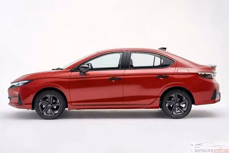 So với lần nâng cấp năm 2024, giá khởi điểm của City đã giảm tới 30.000 baht (khoảng 24 triệu đồng). Đáng chú ý, Honda City đang cho thấy sức hút đáng kể tại thị trường Thái Lan khi ghi nhận hơn 10.000 đơn đặt hàng trước chỉ sau thời gian ngắn, chỉ vài ngày sau khi mở bán.
