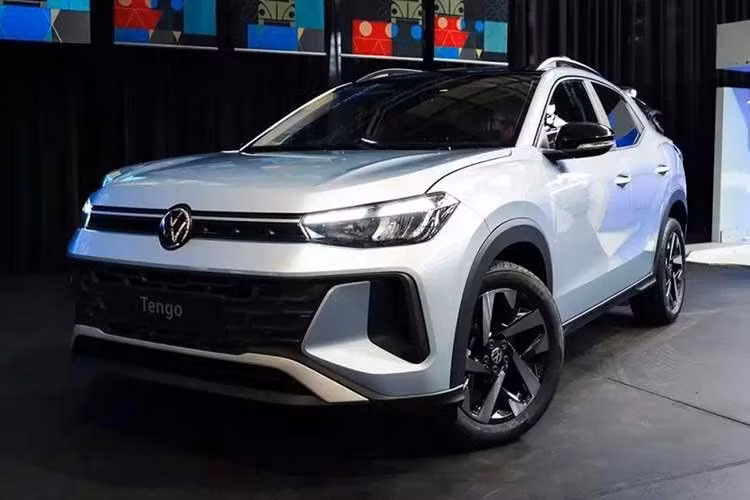 Tengo đã được giới thiệu trong sự kiện kỷ niệm 75 năm thành lập Volkswagen Nam Phi. Trong danh mục sản phẩm của Volkswagen tại thị trường này, Tengo sẽ được định vị thấp hơn mẫu SUV cỡ nhỏ T-Cross. Xe dự kiến ra mắt vào năm 2027 và được sản xuất tại nhà máy Kariega của Volkswagen. Đây là nhà máy đã đi vào hoạt động từ năm 1951.