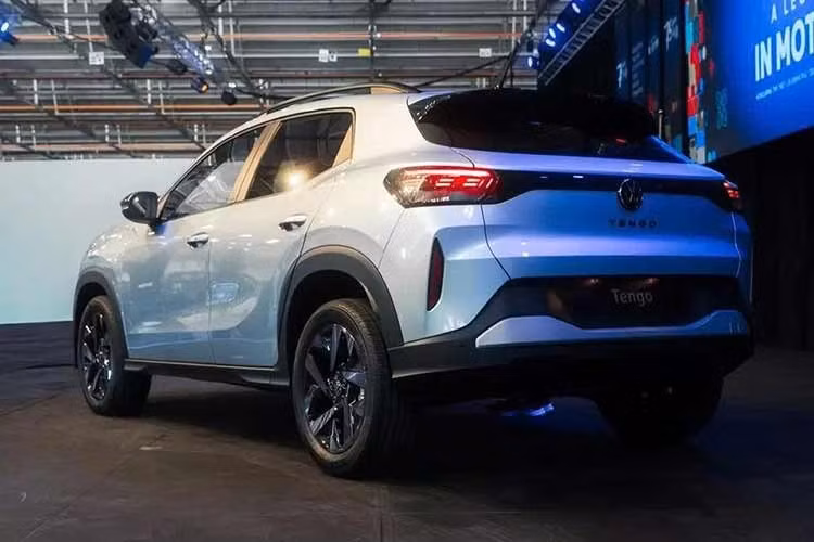 Sau Brazil và Nam Phi, Volkswagen Tera cũng sẽ được đưa tới các thị trường châu Á như Ấn Độ. Volkswagen chưa công bố tên gọi chính thức, nhưng hãng đã xác nhận một mẫu SUV mới có chiều dài dưới 4 m dành cho Ấn Độ. Xe sẽ dựa trên Skoda Kylaq và sử dụng nền tảng khung gầm MQB-A0-IN. Mẫu xe này dự kiến sẽ ra mắt thị trường Ấn Độ vào năm 2027.