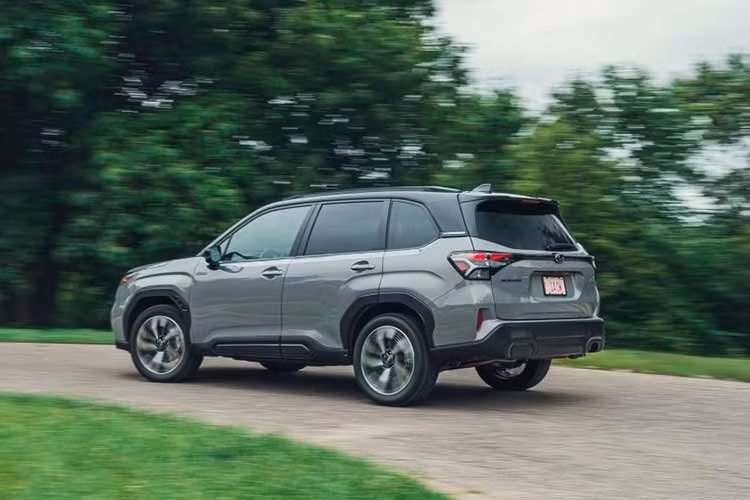 Việc bổ sung mẫu xe SUV Subaru Forester hybrid 2026 sẽ giúp danh mục sản phẩm của Subaru tại Việt Nam đa dạng hơn, đồng thời mang đến thêm lựa chọn cho nhóm khách hàng quan tâm đến xe hybrid.