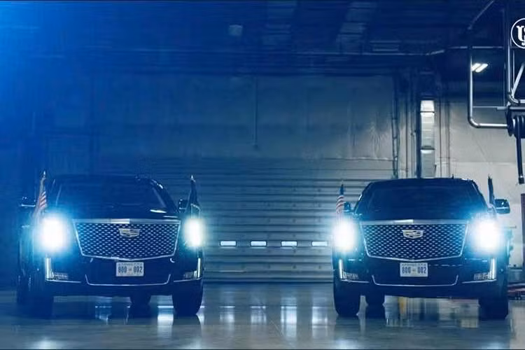 Mẫu xe SUV Cadillac Escalade phiên bản thương mại hiện có giá khởi điểm khoảng 91.100 USD (tương đương 2,39 tỷ đồng). Tuy nhiên, những chiếc xe dành cho Mật vụ sẽ được cải tiến đáng kể để đáp ứng các yêu cầu an ninh.
