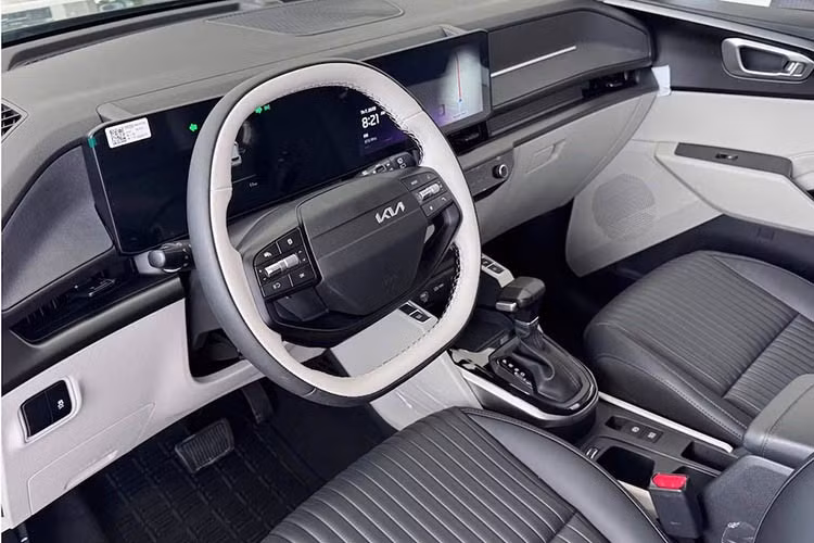 Gallery -  [GALLERY] Tận thấy Kia Carens Clavis 2026 tại Việt Nam, giá bán vẫn là ẩn số - image 2