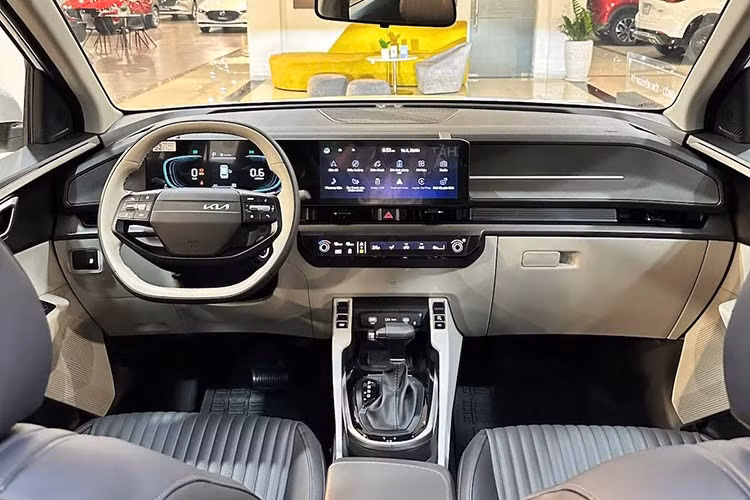 Gallery -  [GALLERY] Tận thấy Kia Carens Clavis 2026 tại Việt Nam, giá bán vẫn là ẩn số - image 4