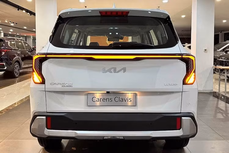 Gallery -  [GALLERY] Tận thấy Kia Carens Clavis 2026 tại Việt Nam, giá bán vẫn là ẩn số - image 9