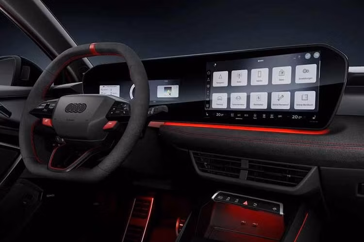 Ở đầu bên kia của dải sản phẩm, Audi RS3 thế hệ mới tiếp tục là phiên bản mạnh nhất với công suất 394 mã lực lấy từ động cơ 5 xi-lanh, tăng áp, dung tích 2.5L.