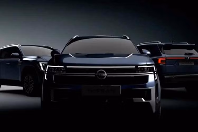 Về vận hành, nhiều khả năng Nissan Tekton sẽ được trang bị các tùy chọn động cơ tương tự Renault Duster. Phiên bản tiêu chuẩn có thể trang bị động cơ xăng tăng áp 1.0L, sản sinh công suất 100 mã lực và mô-men xoắn 160 Nm. Trong khi đó, các phiên bản cao hơn dự kiến sử dụng động cơ tăng áp 1.3L với công suất 163 mã lực và mô-men xoắn cực đại 280 Nm.