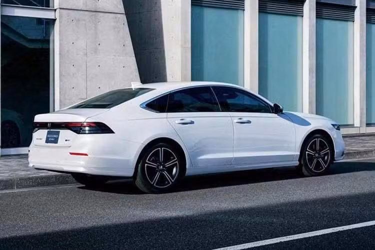 Gallery - [GALLERY] Honda Accord mới tinh chỉnh thiết kế, chờ màn "lột xác" vào 2027 - image 6