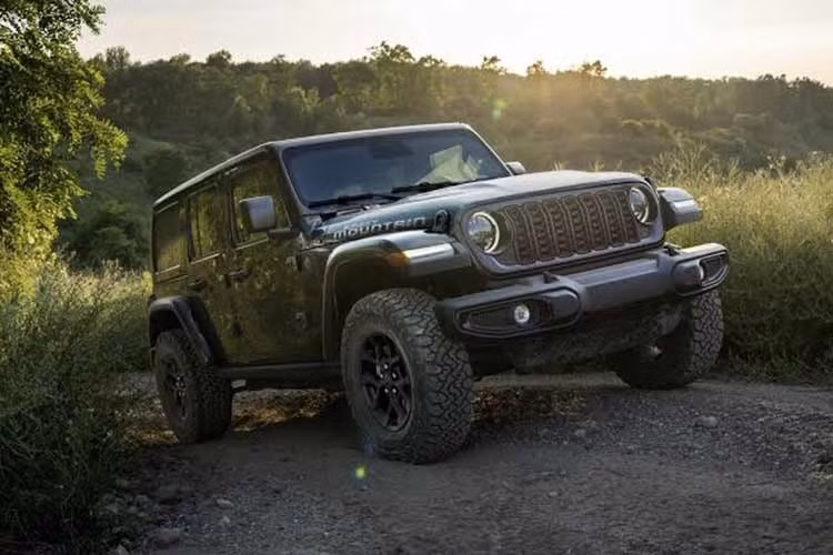 Gallery - [GALLERY] Jeep ra mắt Wrangler Smoky Mountain 2027 cho tín đồ off-road - image 10