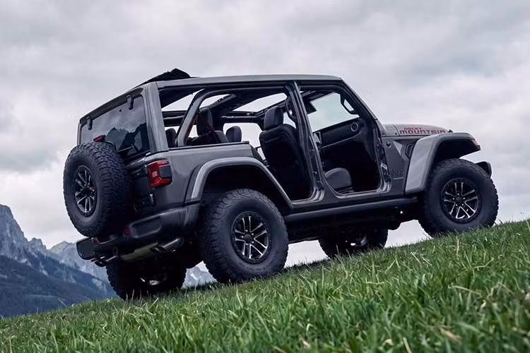 Gallery - [GALLERY] Jeep ra mắt Wrangler Smoky Mountain 2027 cho tín đồ off-road - image 14