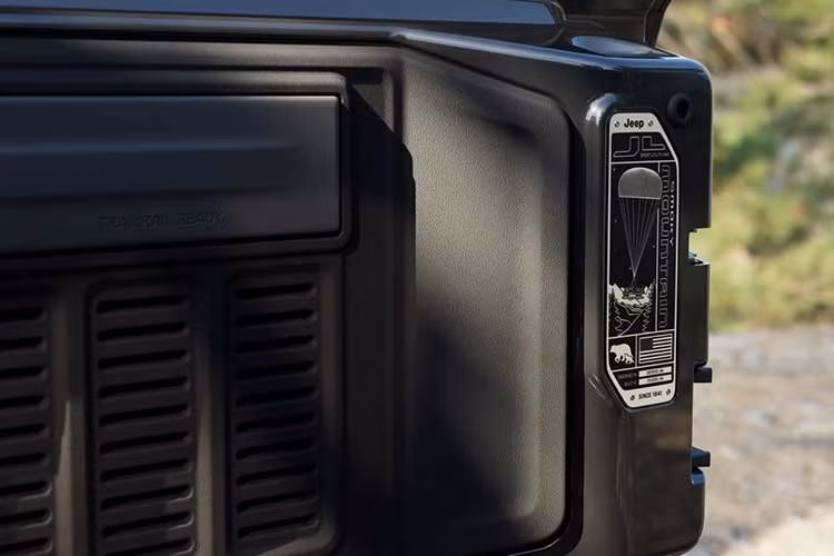 Gallery - [GALLERY] Jeep ra mắt Wrangler Smoky Mountain 2027 cho tín đồ off-road - image 18