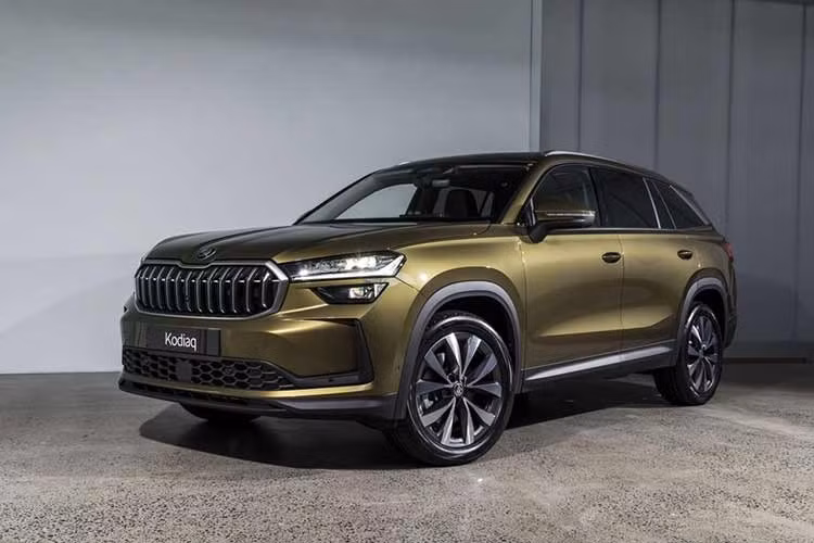 Hãng xe của cộng hoà Séc Skoda đã chính thức công bố giá bán cho phiên bản mild-hybrid của Skoda Kodiaq 2026 thế hệ mới tại thị trường Australia, đánh dấu bước chuyển quan trọng của mẫu SUV cỡ trung này trong chiến lược điện hóa.