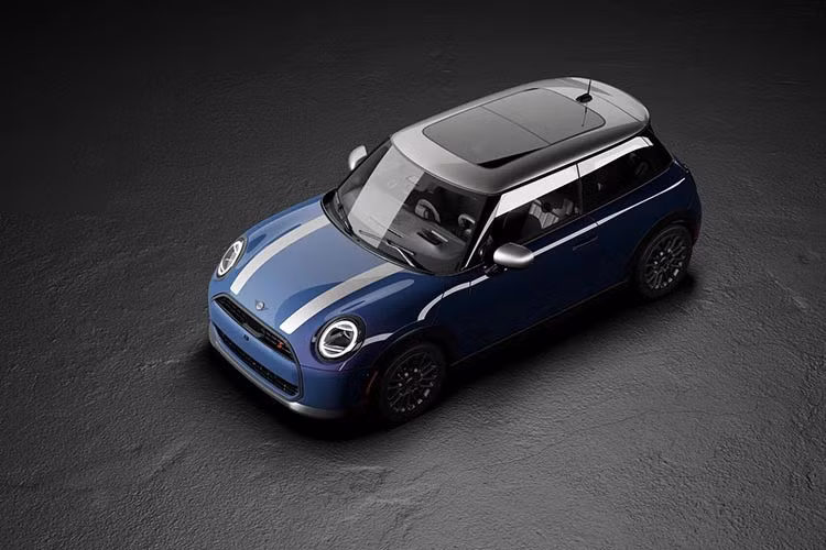 Gallery - [GALLERY] Cận cảnh MINI Cooper S đặc biệt Rooftop sơn đảo màu, hơn 1 tỷ đồng - image 7
