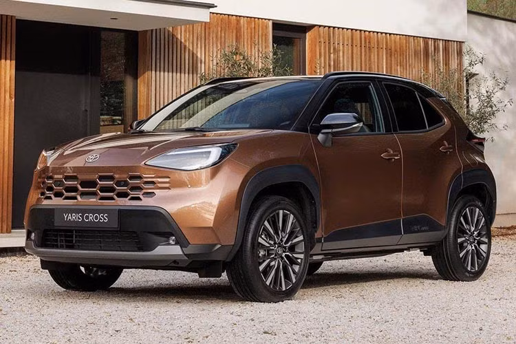Gallery - [GALLERY] Toyota Yaris Cross 2027 - động cơ hybrid mạnh hơn, từ 36.540 USD - image 14