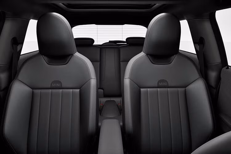 Gallery - [GALLERY] Cận cảnh MINI Cooper S đặc biệt Rooftop sơn đảo màu, hơn 1 tỷ đồng - image 13