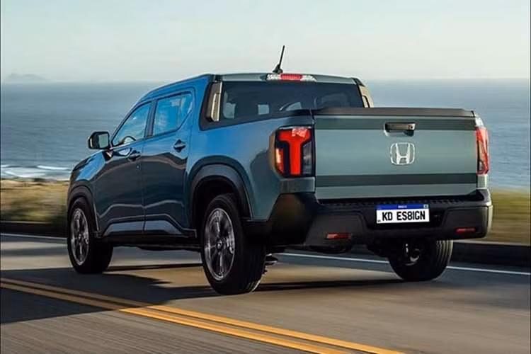 Thỏa thuận này được ký kết trước khi Honda và Nissan công bố kế hoạch nghiên cứu khả năng sáp nhập vào tháng 12/2024. Dù kế hoạch sáp nhập sau đó không thành hiện thực, Honda và Mitsubishi vẫn tiếp tục thúc đẩy hợp tác trong lĩnh vực phát triển và cung ứng sản phẩm.