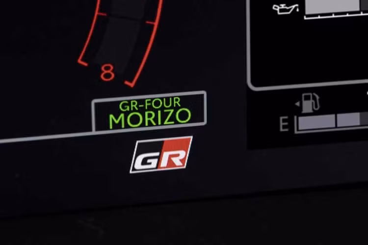 Khi hoàn thiện, 200 chiếc Toyota GR Yaris Sebastien Ogier 9x World Champion Edition sẽ được bán ra tại các thị trường. Tuy nhiên, hãng xe Nhật Bản vẫn chưa tiết lộ trên toàn thế giới, trong đó có 100 chiếc dành cho châu Âu.